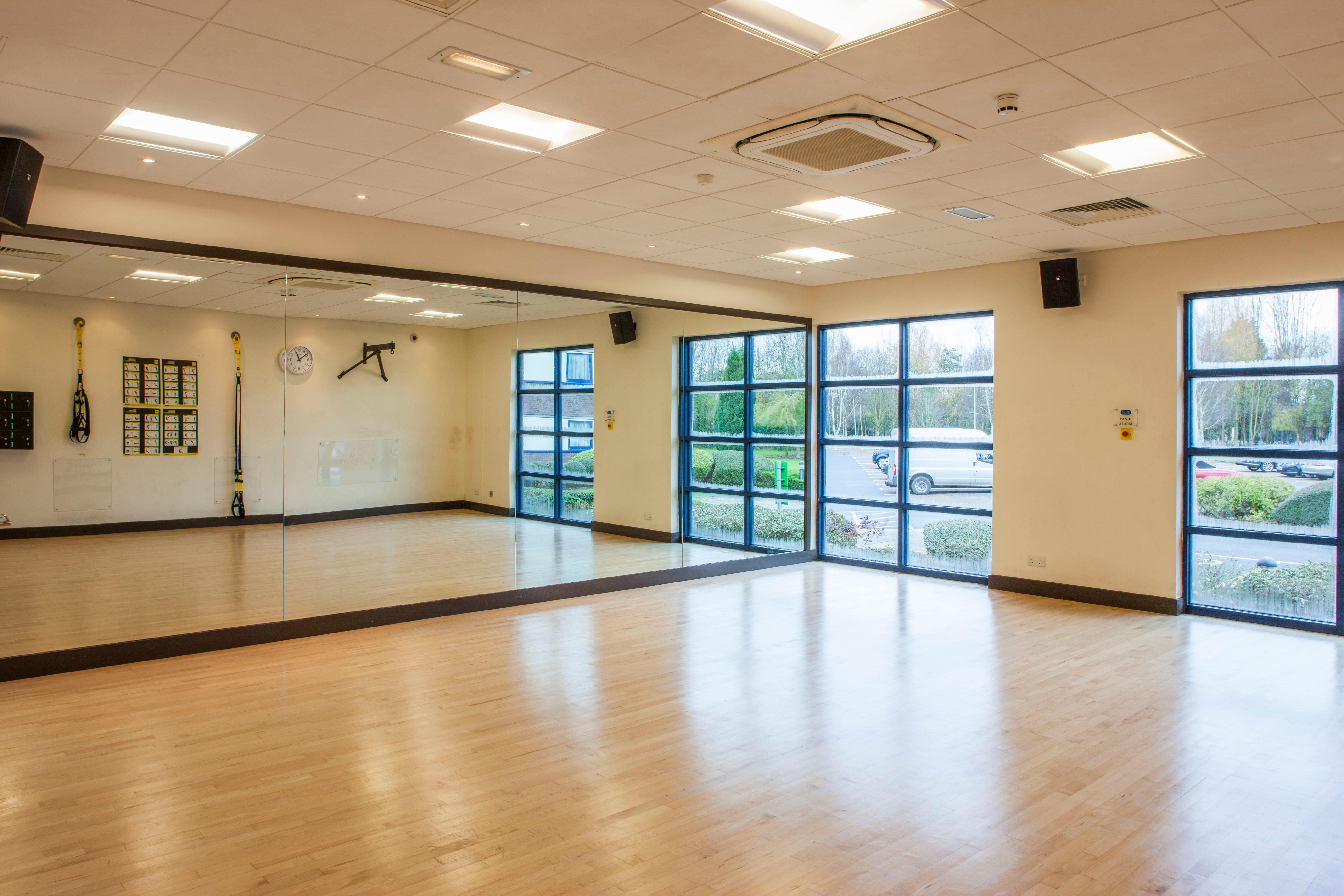 Holiday Inn London-Shepperton Exterior foto