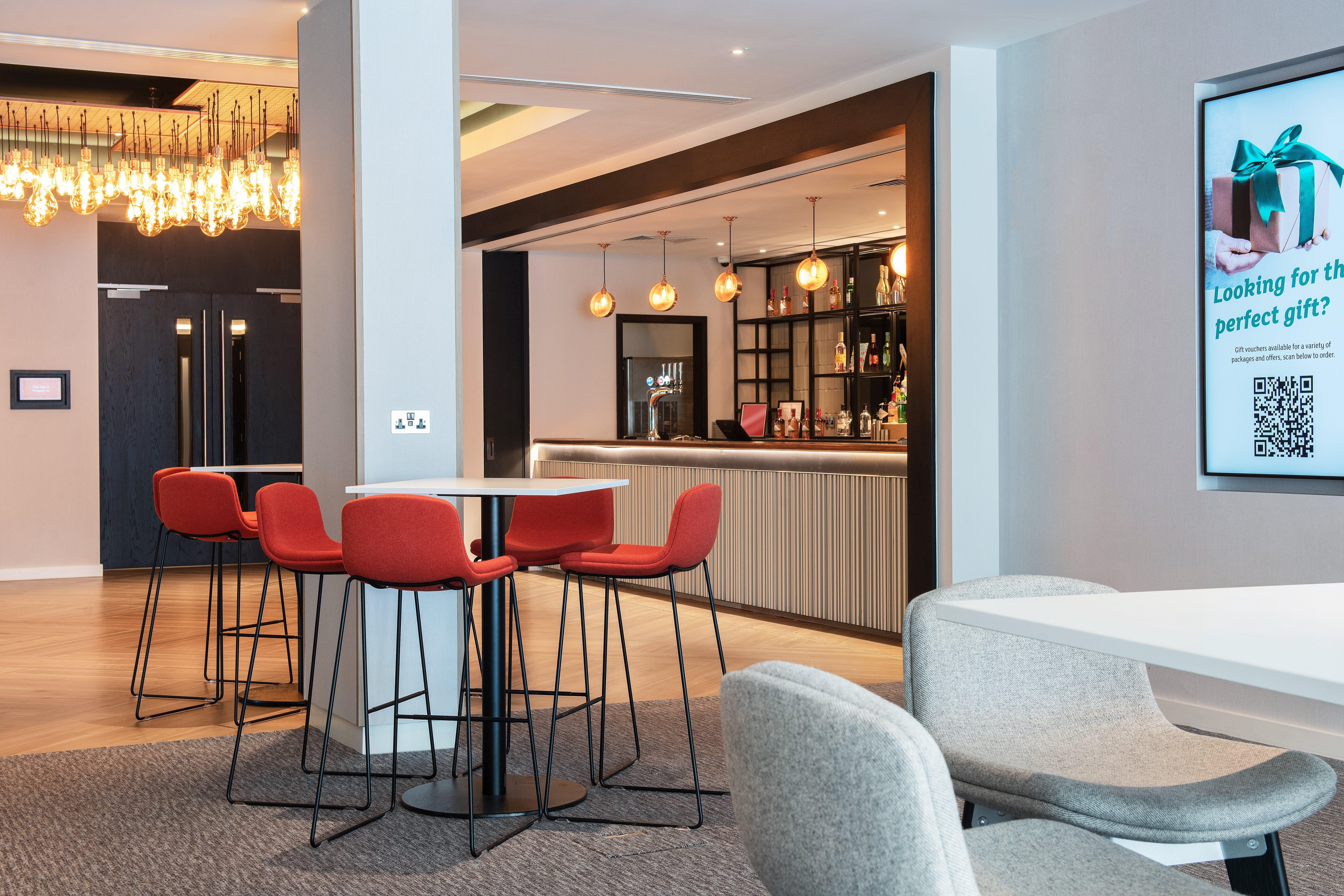 Holiday Inn London-Shepperton Exterior foto