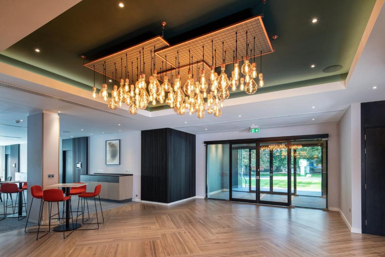Holiday Inn London-Shepperton Exterior foto