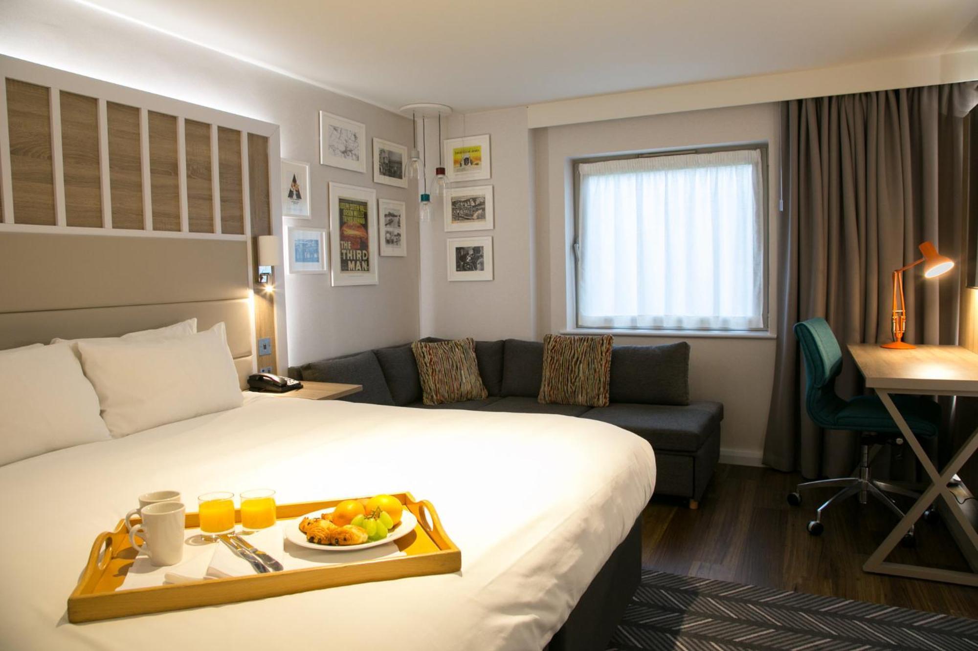 Holiday Inn London-Shepperton Exterior foto
